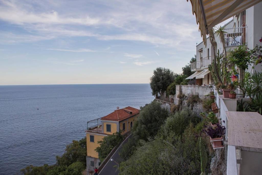 Вілла La Terrazza Амальфі Екстер'єр фото