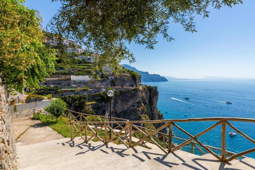 Вілла La Terrazza Амальфі Екстер'єр фото